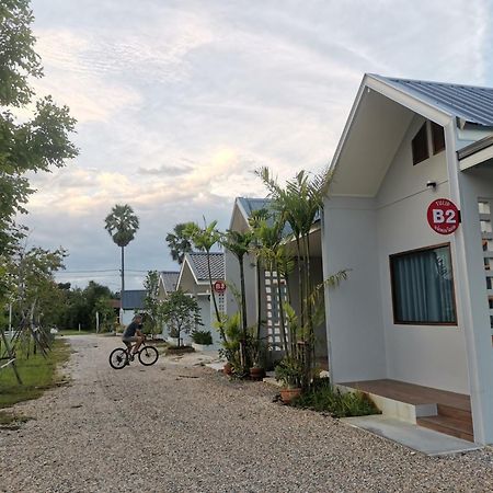 Numhom Resort Ban Nong Chum Saeng Dış mekan fotoğraf