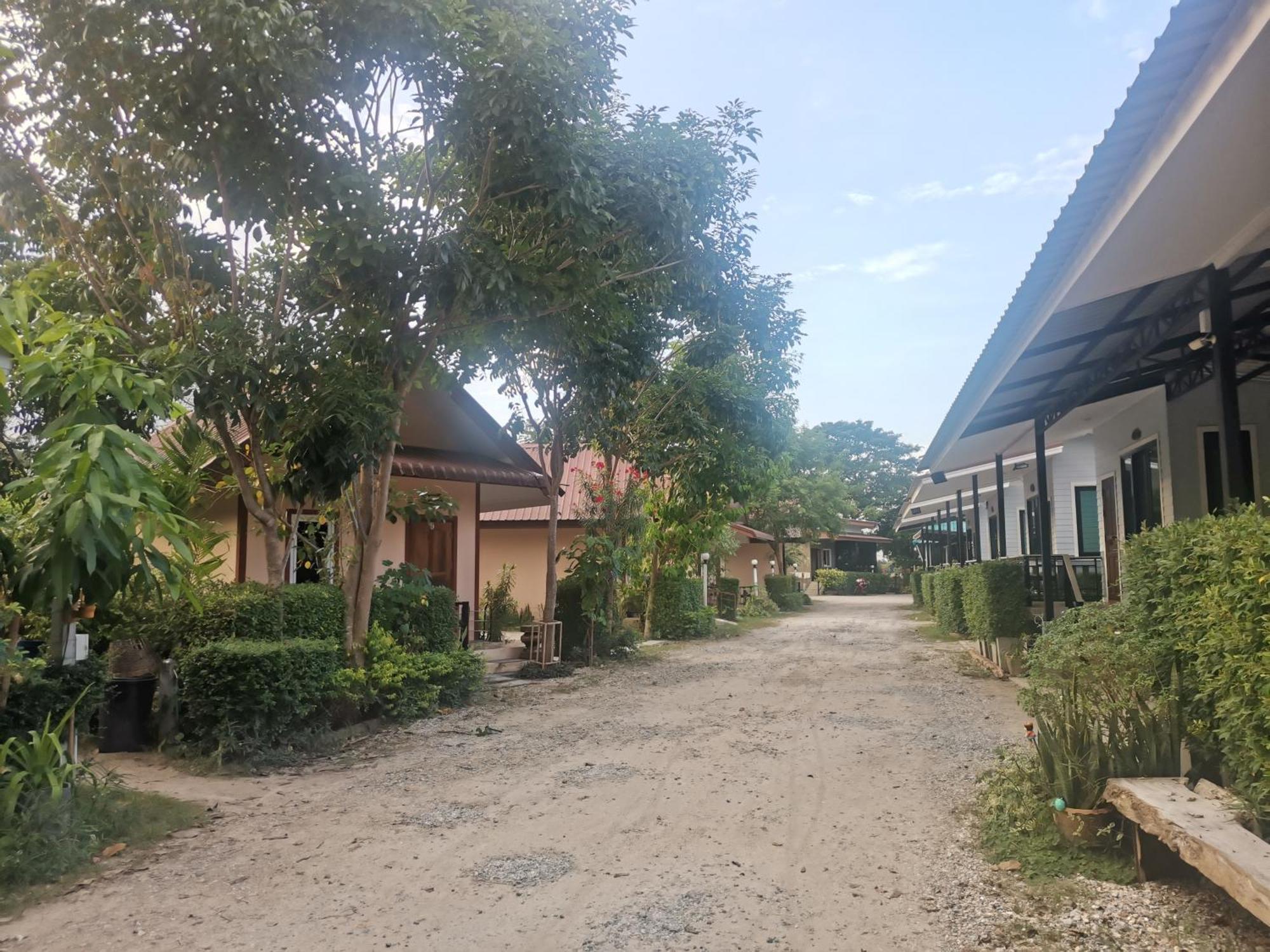Numhom Resort Ban Nong Chum Saeng Dış mekan fotoğraf