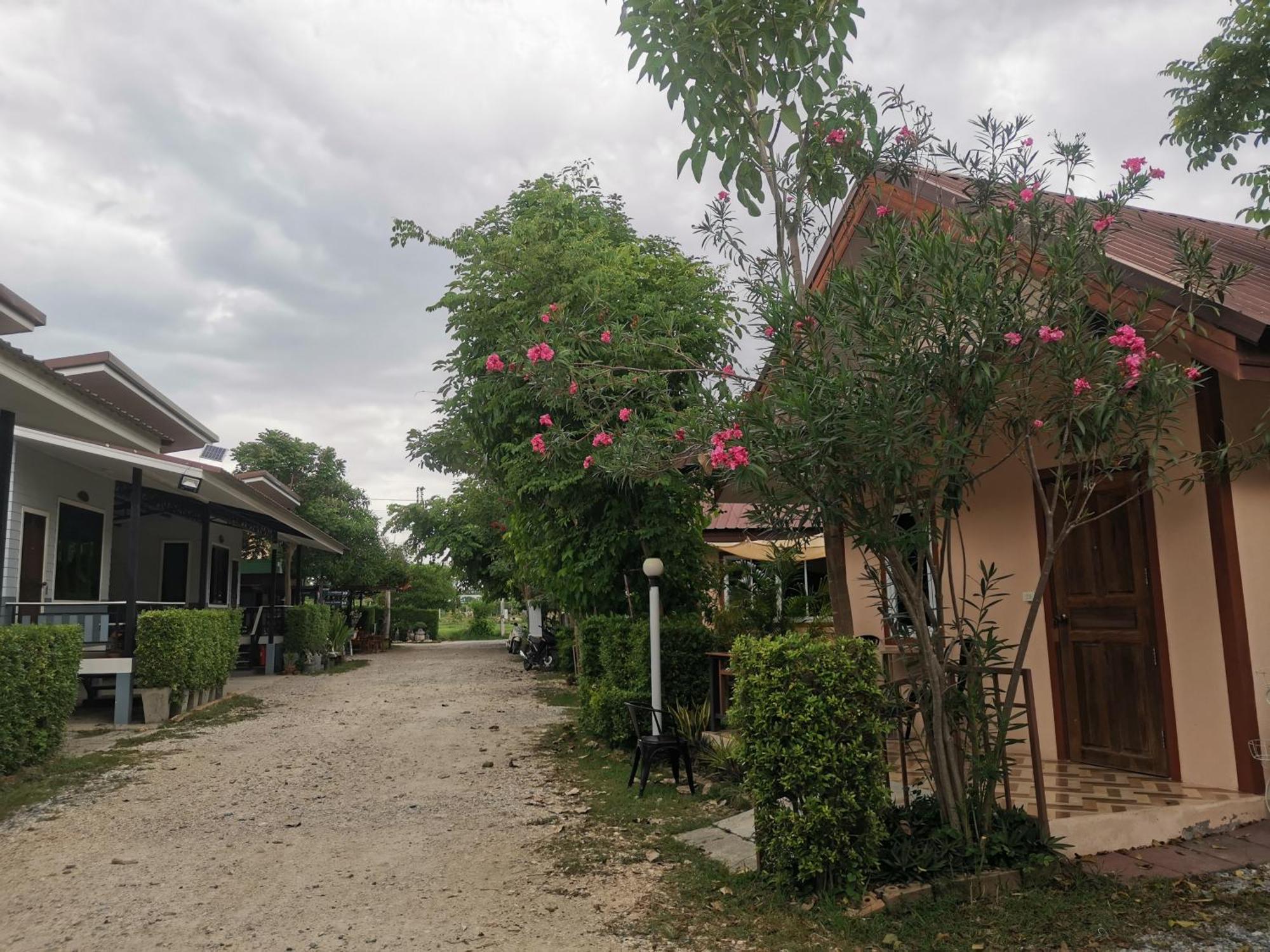 Numhom Resort Ban Nong Chum Saeng Dış mekan fotoğraf